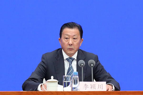 免费亚洲激情